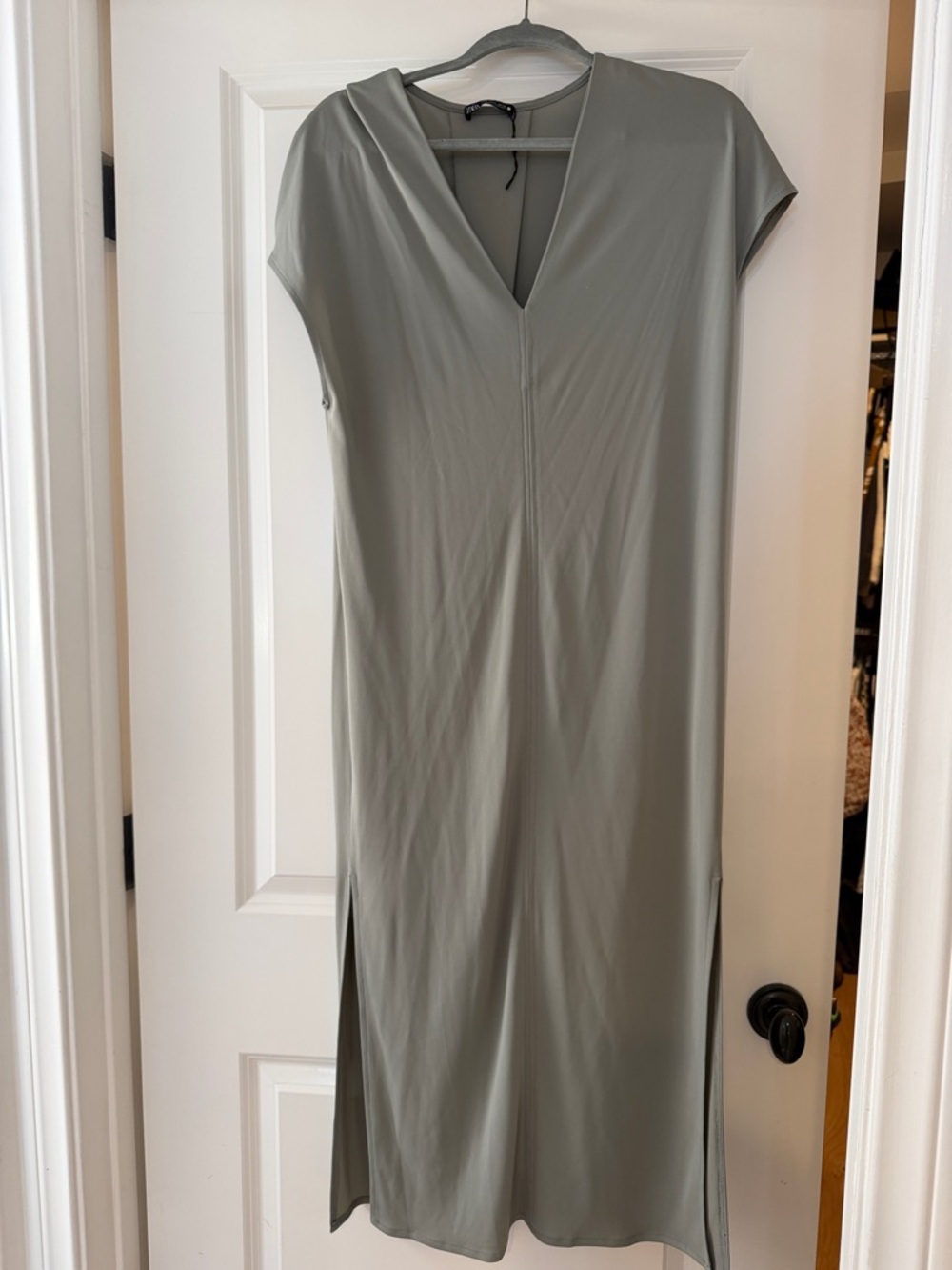 Zara Light Sage V-Neck Cap Sleeve Maxi Dress